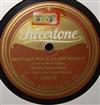 online luisteren Silvertone Dance Orchestra Oriole Serenaders - Here Or There Dont Take That Black Bottom Away