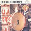 kuunnella verkossa Johnny Hoes - En Van Je Hoempa 3