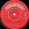 ouvir online Ron Goodwin And His Orchestra - Elizabethan Serenade Red Cloak