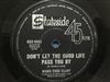 écouter en ligne Mama Cass Elliot - The Good Times Are Coming Dont Let The Good Life Pass You By